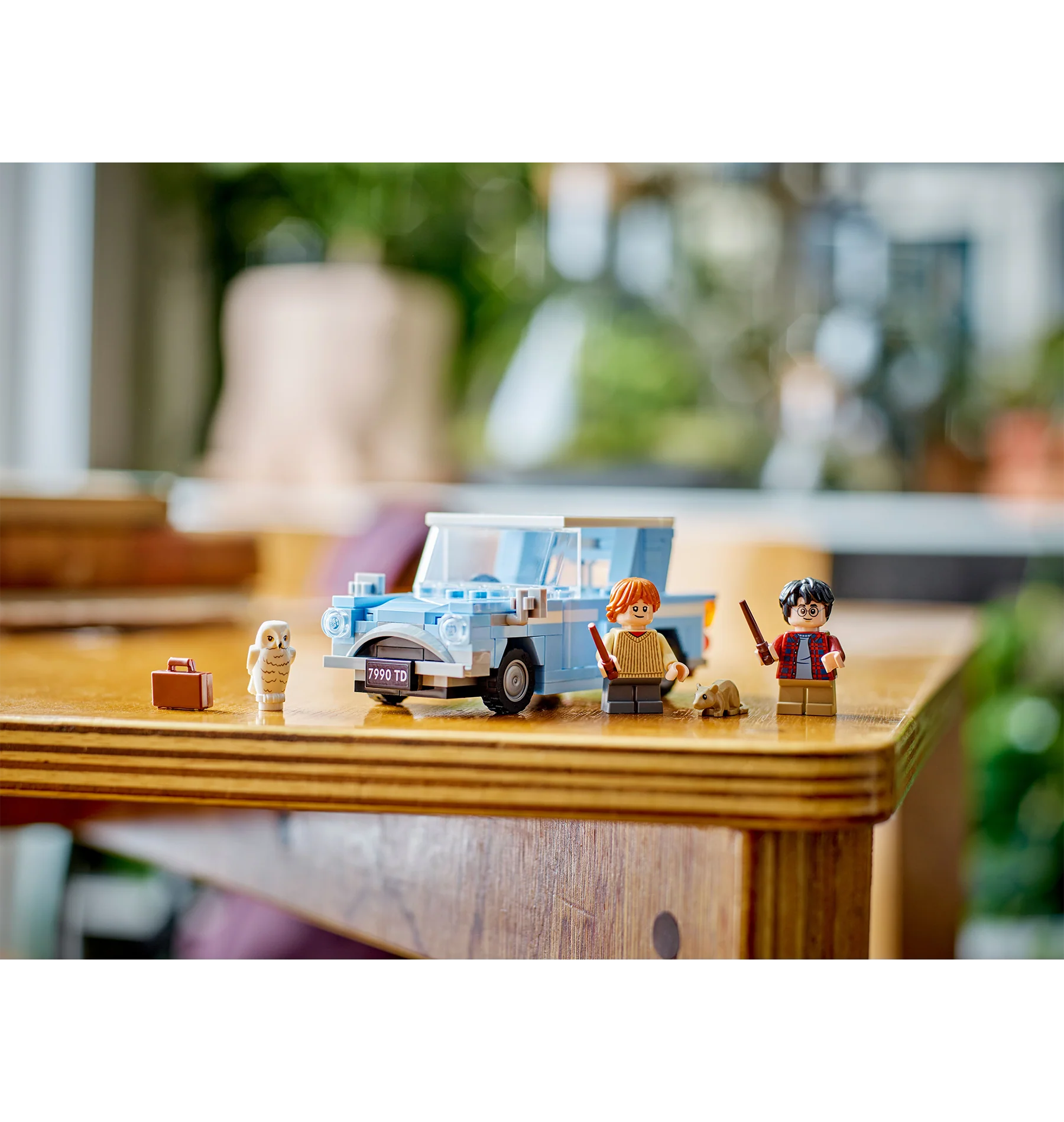 Flying Ford Anglia LEGO - Image 8