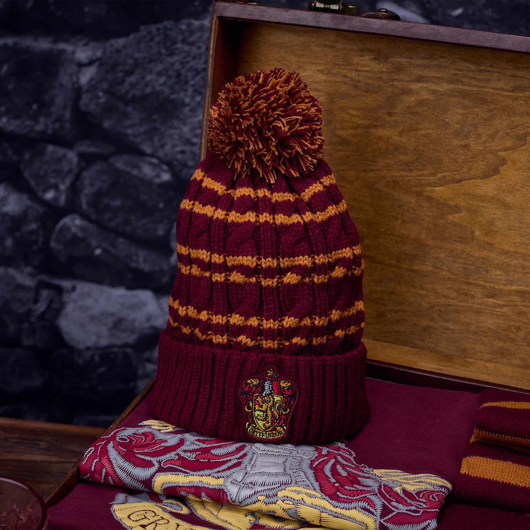 Gryffindor Gift Trunk - Image 4