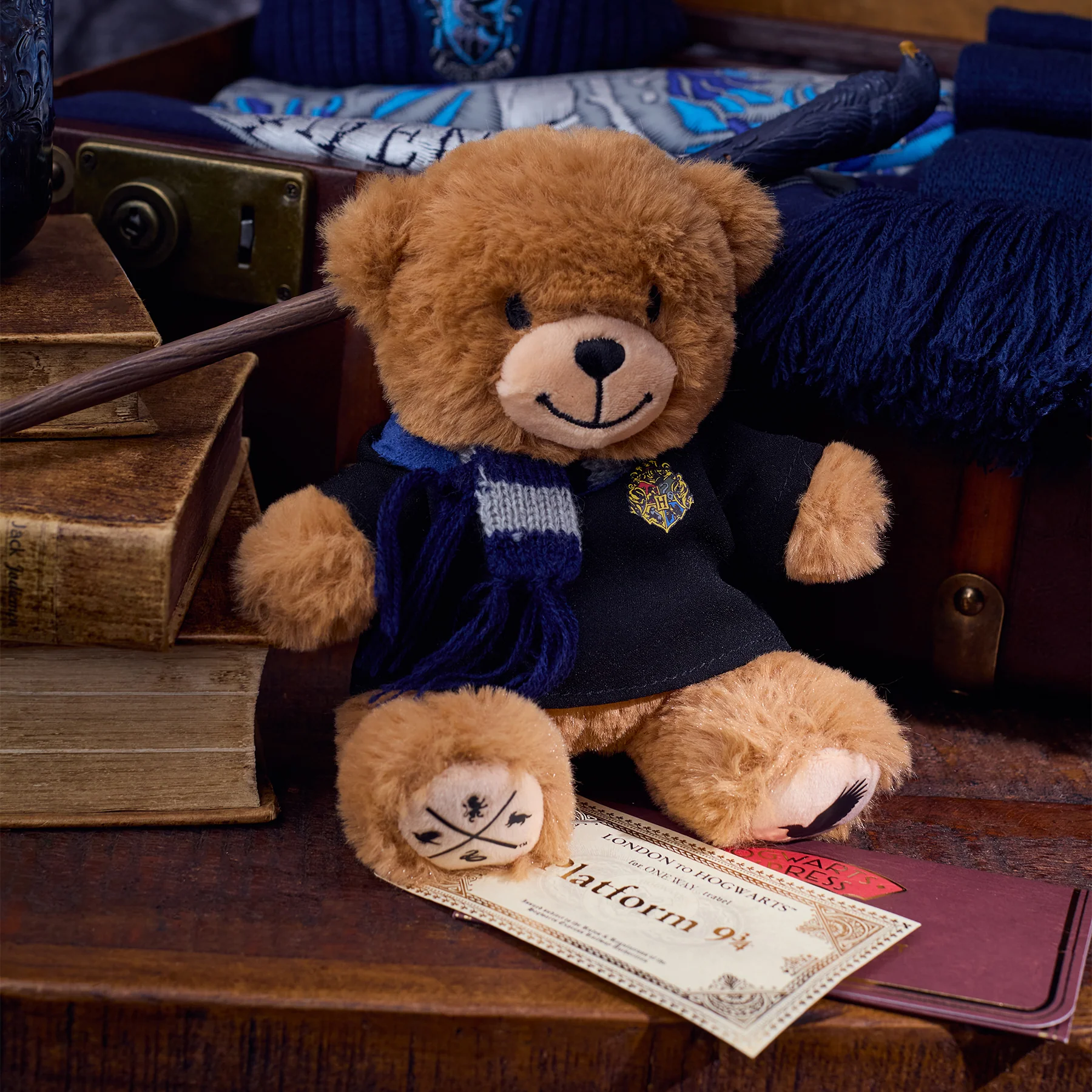 Ravenclaw Gift Trunk - Image 6